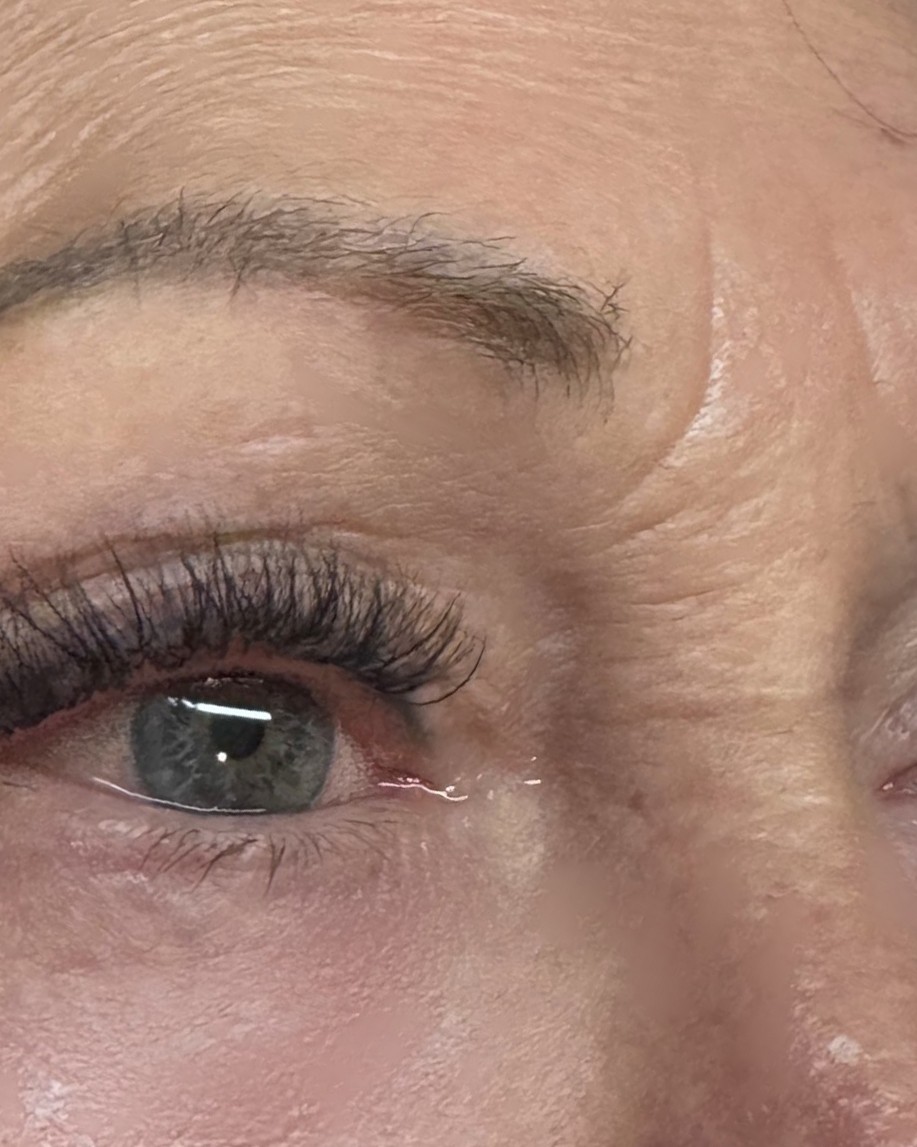 Wimperextensions bij een klant